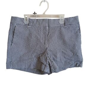 Ann Taylor seer sucker shorts size 8 Devin fit